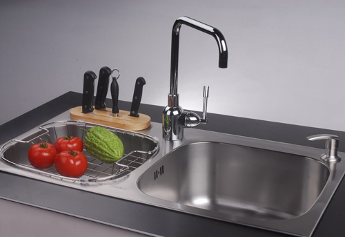 民以食為天 廚房水槽擺放問題非常關鍵