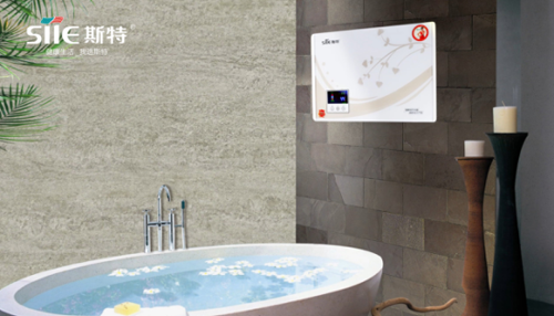 ����ף�R˹�ص����ҕ ���I(l��ng)�Ї�늟�ˮ�����ڼ��g(sh��)ǰ��