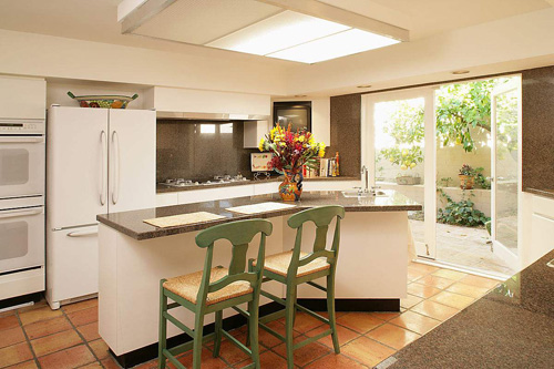 �N�������ɫ���N������߶Ƚ�B