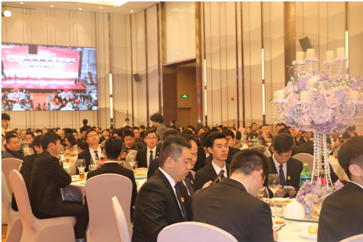 ���ʮɫ������ȴ��p  ��(y��u)���T���@��(ji��ng)