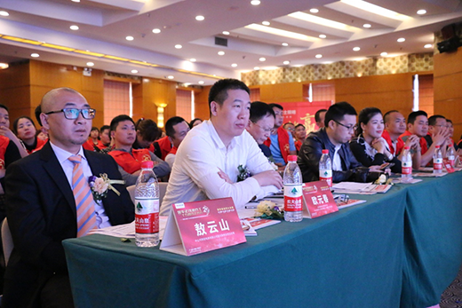 �������缉�e������Ʒ�� �Ŀ�ʿ�վoȭ�^Ŭ����