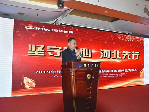 ���A�����K�˱��ƺӱ�վ���M(m��n)��������������(sh��)��ǰ��