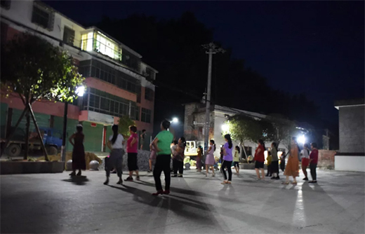 ̫���·���c(di��n)�����Ӵ塰ҹ���