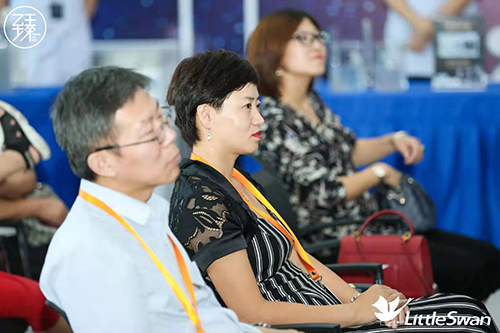 ̽��ϴ�C�ڿƼ� ����֮�����MС���Z