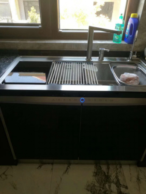 ���Ї�ʮ��ϴ��C(j��)Ʒ�ơ������������N��߀�o�F(xi��n)����ͥ