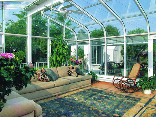 趁著溫暖建好陽光房 再凍也不怕