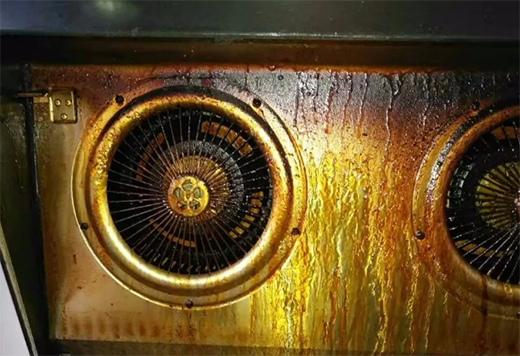 一點都不夸張，油煙機(jī)清洗效果猶如換新機(jī)!