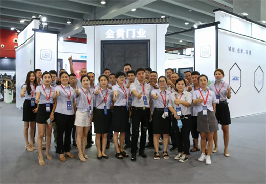 ܊��(qi��ng)�T(m��n)�I(y��)չ�d������Ʒ���I(l��ng)�ИI(y��)�r(sh��)�г���