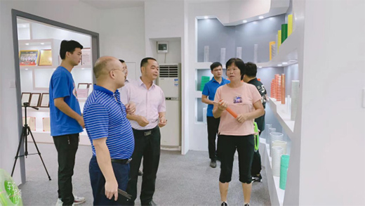 �f(xi��)ͬ�^�M(j��n) �ƵZǰ�� �|��I(y��)��(w��)��Ӣ�������A�M��Ļ