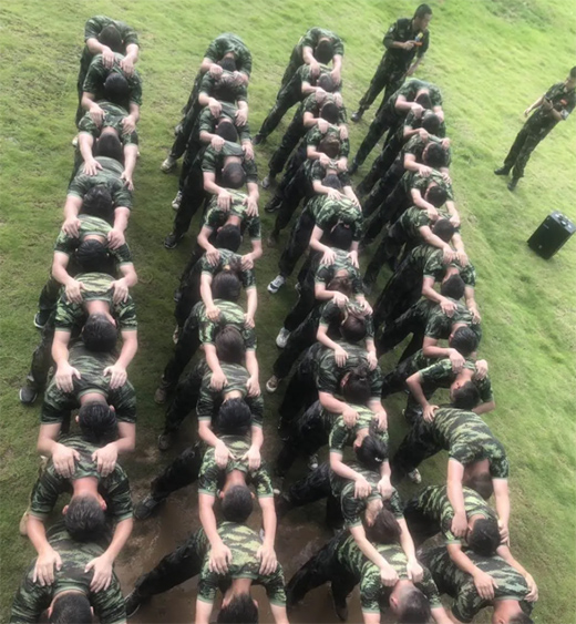 ���ľ��� �ل�(chu��ng)�x�� ٤��ܽ2020��?du��)I�N��Ӣ�F(tu��n)�(du��)��չӖ(x��n)��