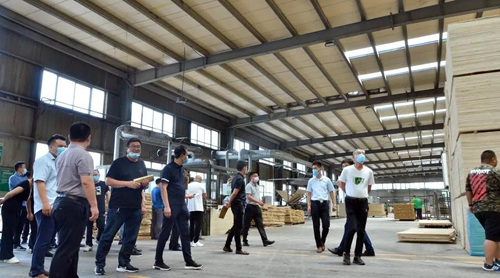 �A����о�壺��ľ�ǧ�һ�ο�Խ�������������