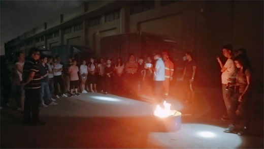 ������δ��ȼ�� �°Đa�_չ������ȫ�ݾ�