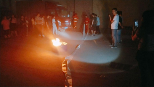 ������δ��ȼ�� �°Đa�_չ������ȫ�ݾ�