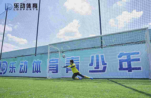 �����w��У��(n��i)����?q��)���ِ���M(j��n)�еß����