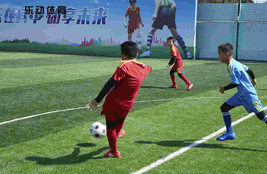 �����w��У��(n��i)����?q��)���ِ���M(j��n)�еß����