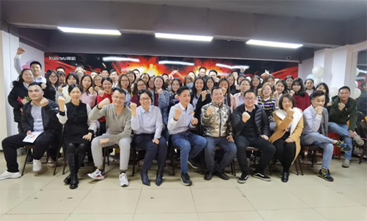 ����ף�R����ԣ�ܘI(y��)12���չ�֮��(zh��n)�C��(ji��ng)��Y�����չ�!