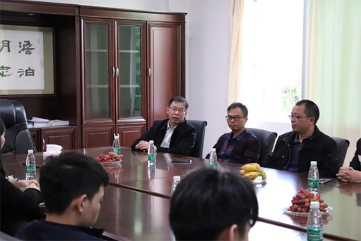 �|��ܘI(y��)�c�_(k��i)ƽ�C(j��)늌W(xu��)У�M(j��n)��У��������s�߽��ƃxʽ