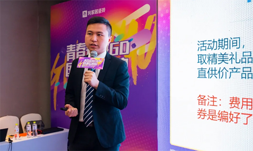 �۽� �����ҾӴɴu18����ж����¹�(ji��)���ӕ��A�M�ɹ�