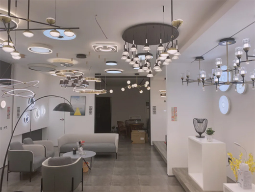 �x���ɂ�������L(f��ng)���L����ꖶ���