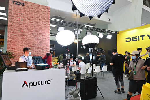 �ğ��ݵ�ֱ����LED�� �ۈD��չʾ���a(ch��n)Ʒ