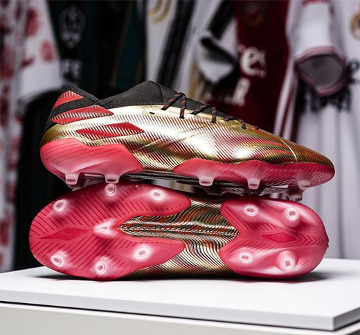 �����_˹�l(f��)����Showpiece Pack������Ь���b