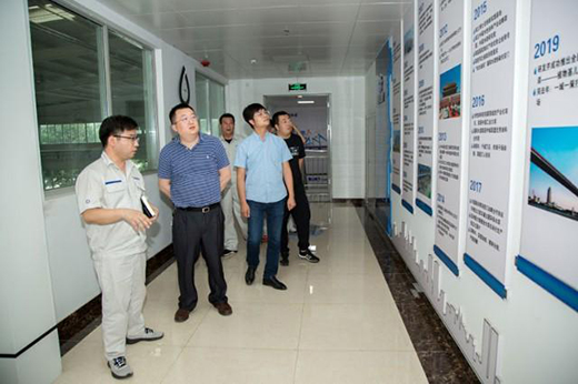 ����ף�R�����(y��ng)ˮ���c�Ϻ������ѻ����ɹ����s