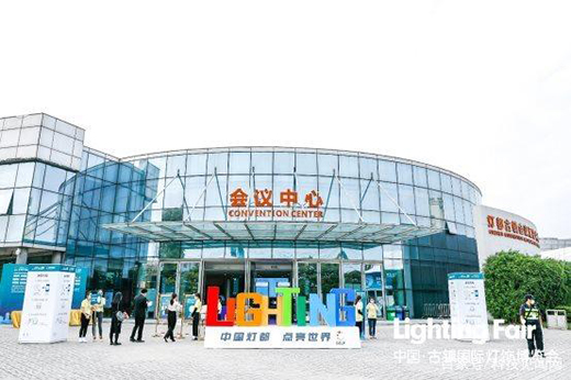 ���չ�������Ԫ����һ�w�� ��ɽ���(zh��n)���(ji��)�O�ߴ�����