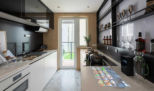 ���܏N������l(f��)չ���M���˂��������N��������