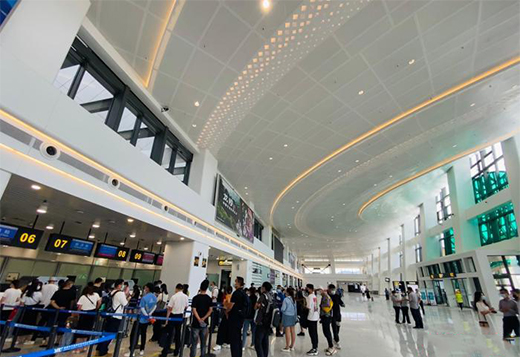 “駝峰航線”云南保山機(jī)場新航站樓正式投入使用