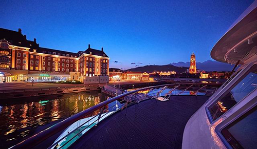 ��˹�Ǳ�����֮����(gu��)�����ռ��䣬�ß����c���ӭ������