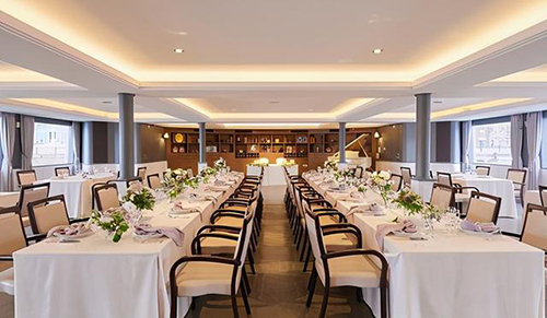 ��˹�Ǳ�����֮����(gu��)�����ռ������ß����c���ӭ������