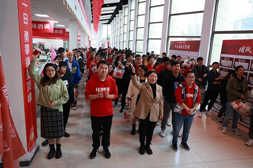 TATAľ�T�pʮһȫ�W(w��ng)�۷e�ɽ��~12.5�|�����T���Ƹ߳�!