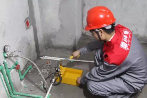 ���S���F����ͥ�b��ˮ·�����@��������e©ˮ�[��