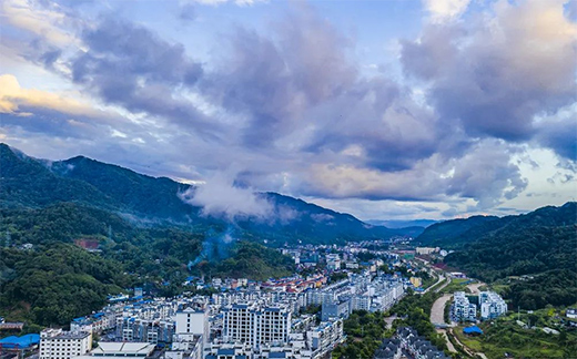 �͵�ʿ��ʯ������Ό�(du��)��(j��ng)�N(xi��o)�̡������R����һ�̡���?