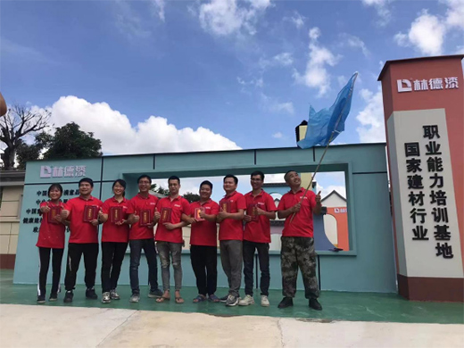 �ֵ������ڡ�����Ϳ�b����ˇ�g(sh��)Ϳ�b�������I(y��)������Ӗ(x��n)�A�M�Y(ji��)��