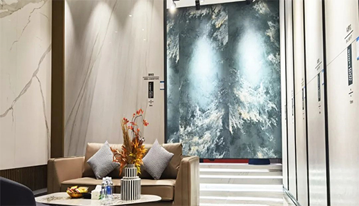 ���`�|(zh��)�Ўr�塤ͩ�l(xi��ng)�꣺�M�M�ҾӸ������������롰�ҡ���ģ��