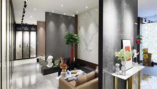 ���`�|(zh��)�Ўr�塤ͩ�l(xi��ng)�꣺�M�M�ҾӸУ����������롰�ҡ���ģ��