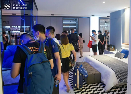 �Wҫ���������ȫ�ݶ�������չ�F(xi��n)����ɫ���L��