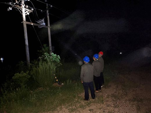 加強(qiáng)安全用電巡視 優(yōu)化電力營商環(huán)境