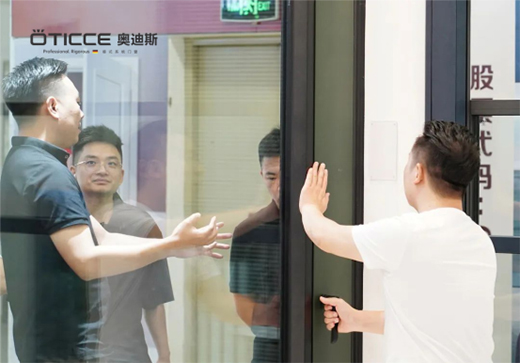 �p11��ݑ�(zh��n)|�ܽ^��·���T�������J�ʊW��˹!