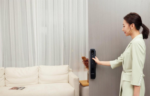 不斷精進(jìn)發(fā)展指靜脈技術(shù) 鹿客高端智能鎖S50M Pro創(chuàng)新女性住家新格局