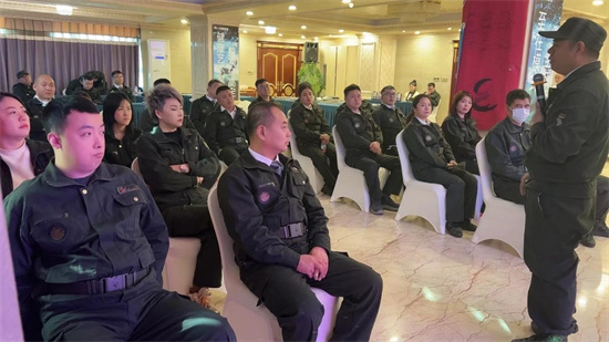 �c¹�ۄ����A�ڽK�� һ����ҾӾ�Ӣ��Ӗ(x��n)�I�A�M��Ļ