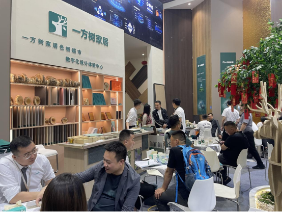 ��Ȼ֮�����Ҿ�֮�ס���һ����ҾӔy�Z¹�@�G�V�ݼҾ�չ!