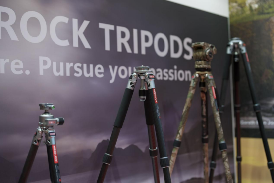 �ŽݿƼ�����Ӣ��(gu��)�������zӰ����չ��չ�F(xi��n)�Ї�(gu��)Ʒ������(gu��)؛֮��