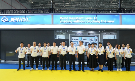 晾百年防風(fēng)卷簾新品閃耀R+T ASIA展，全球共鑒遮陽科技新高度